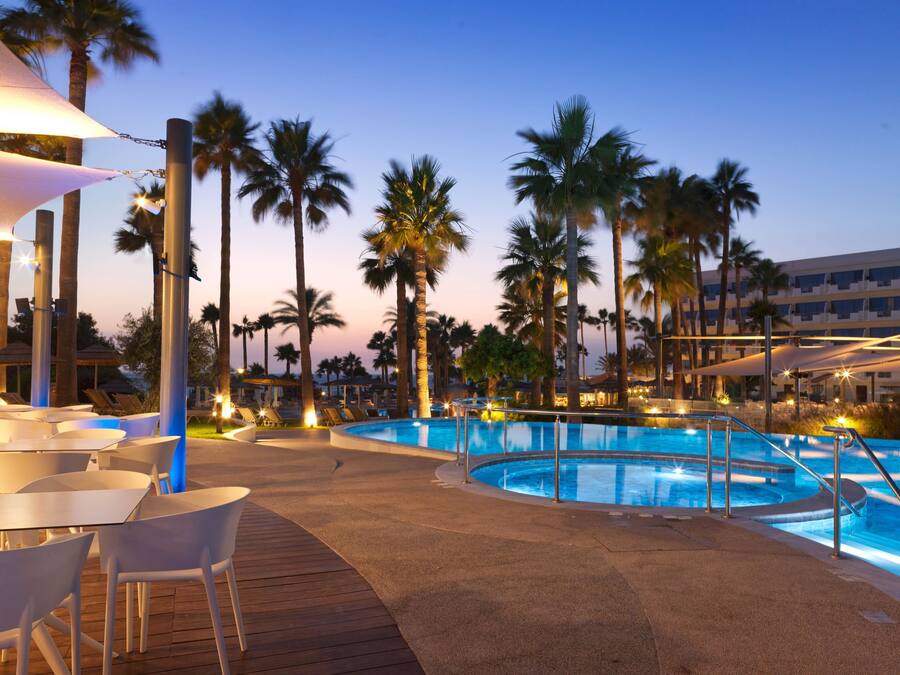 Indoor pool, 2 outdoor pools, sun loungers