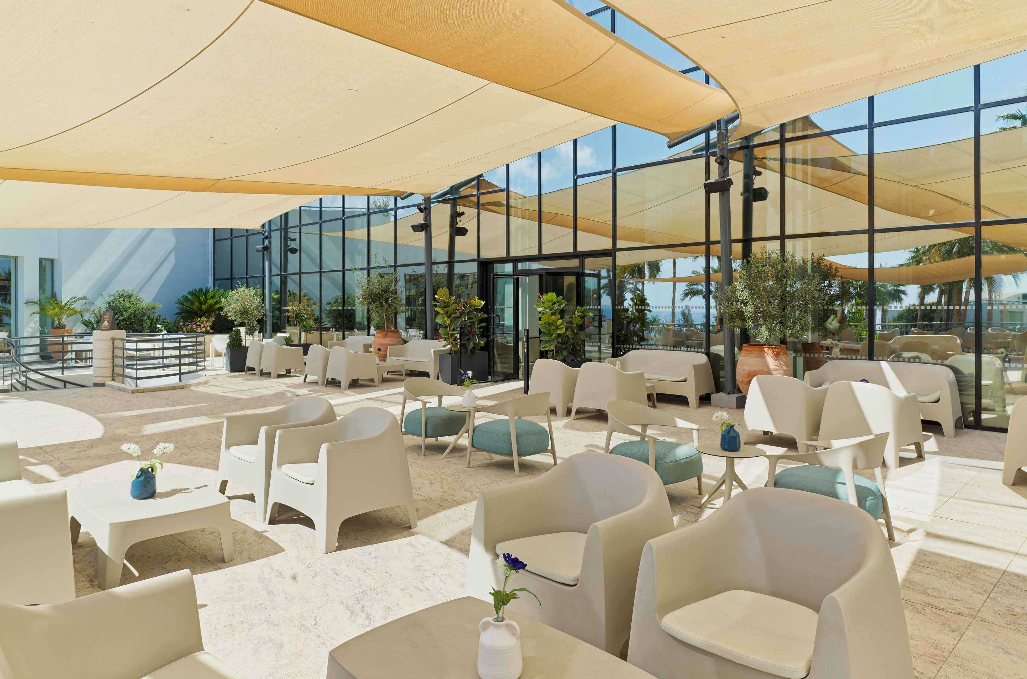 Foto - St George Beach Hotel & Spa Resort