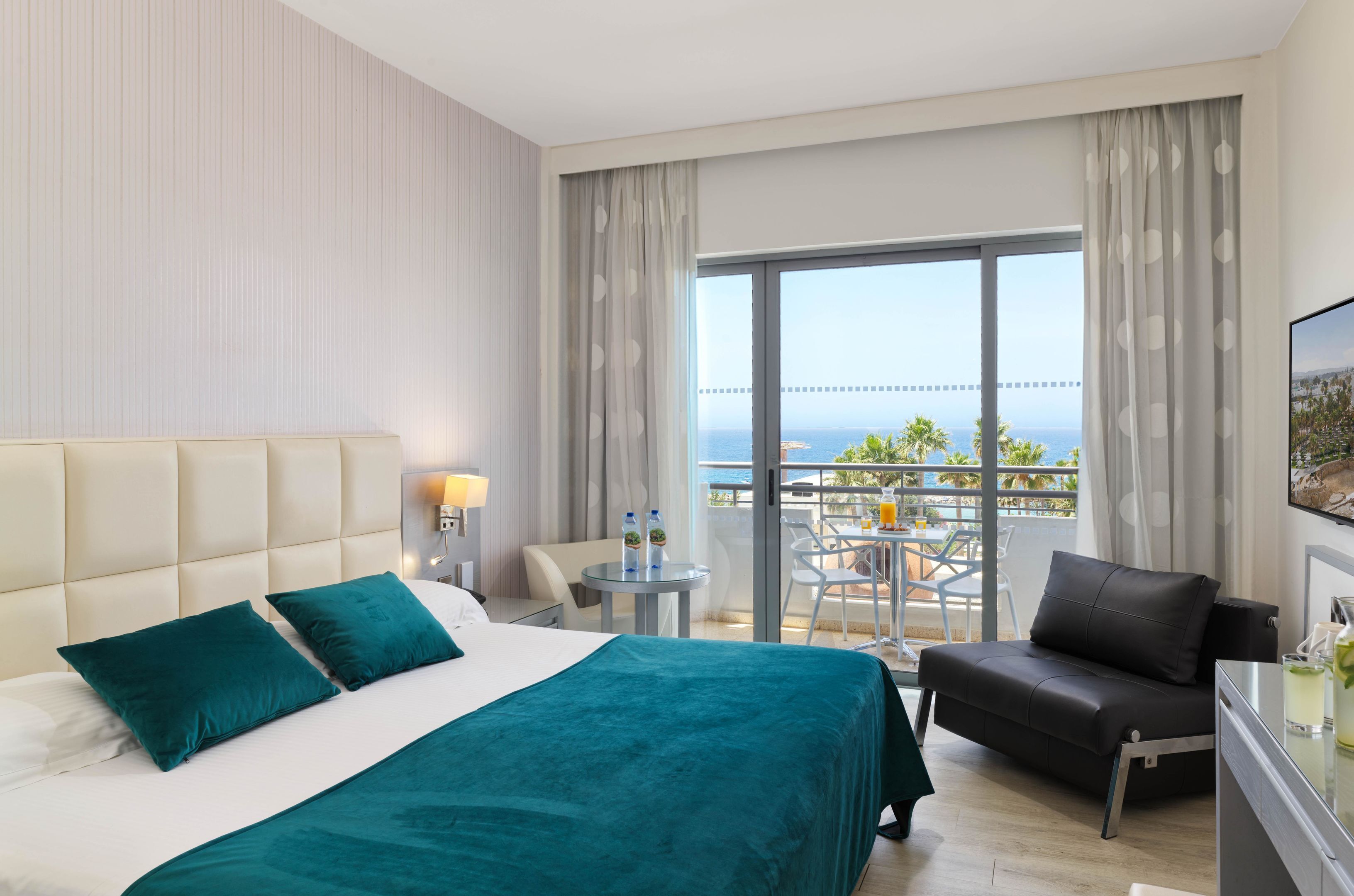 خزنة داخل الغرفة ومكتب وواي فاي مجانًا وملاءات أسرّة