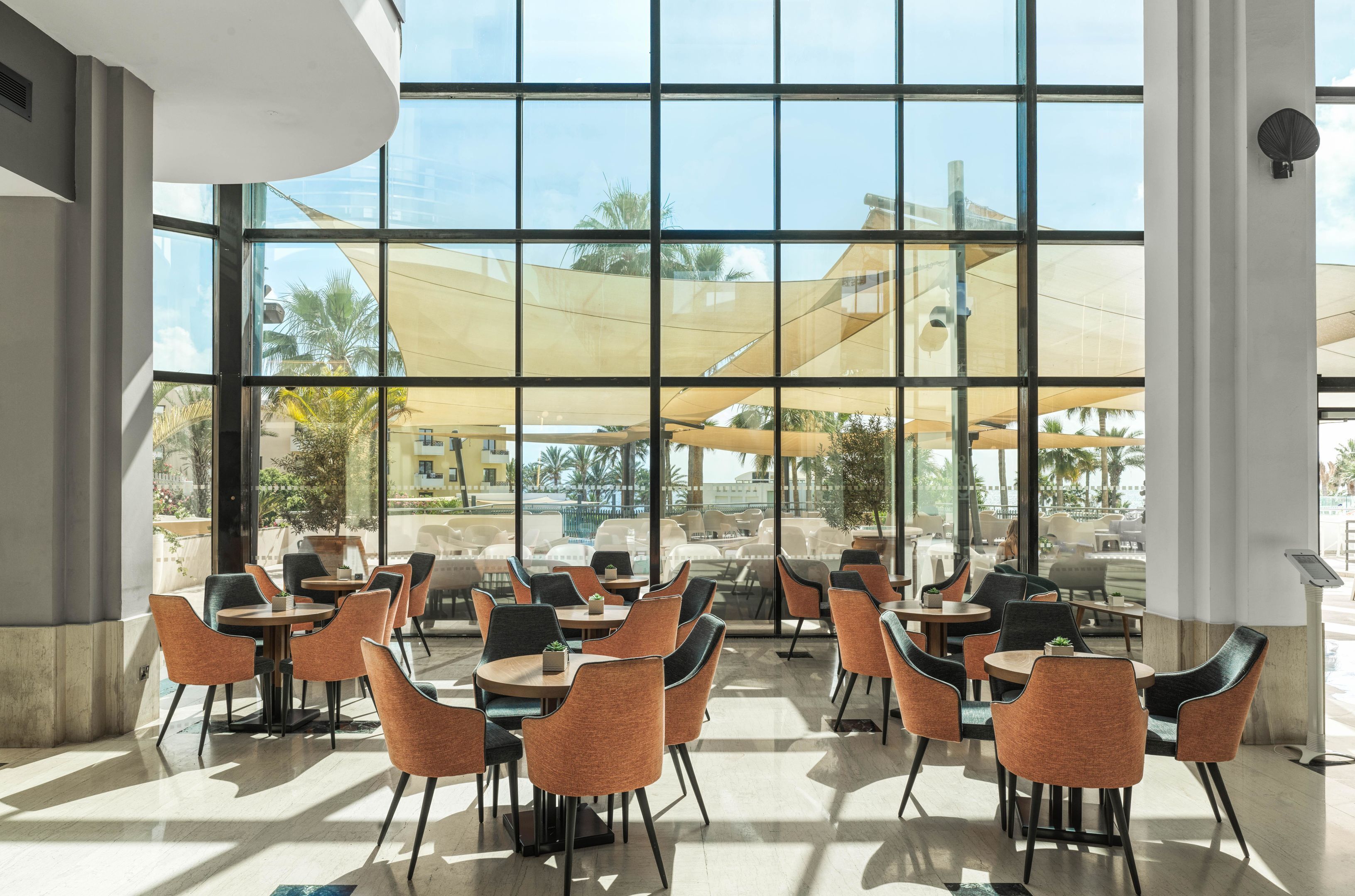 Foto - St George Beach Hotel & Spa Resort