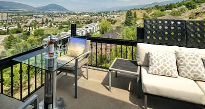 Above The Beach Guest Suites