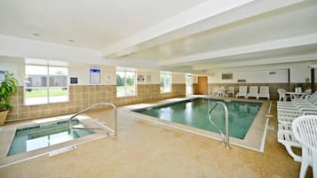 Indoor pool, pool loungers