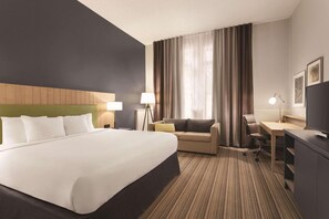 Desk, laptop workspace, blackout curtains, iron/ironing board - Country Inn & Suites by Radisson, St. Charles Historic District (St. Charles)