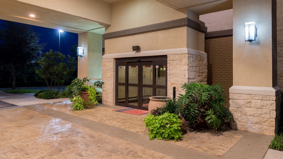 Hampton Inn & Suites Schertz