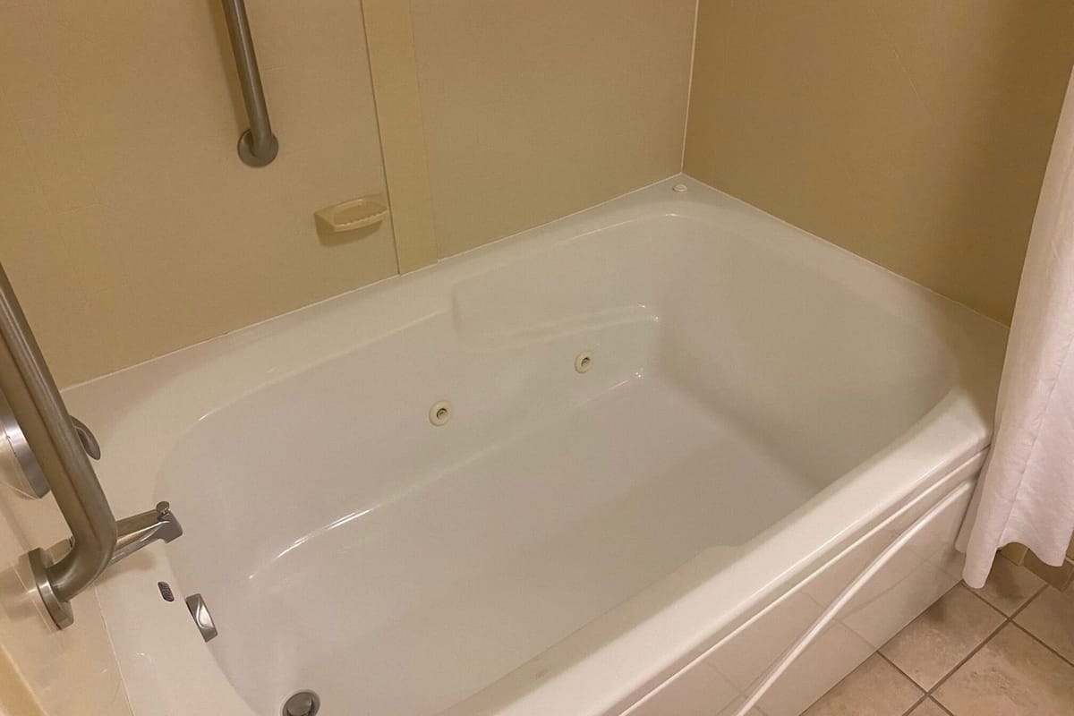 Bathroom | Hair dryer, towels