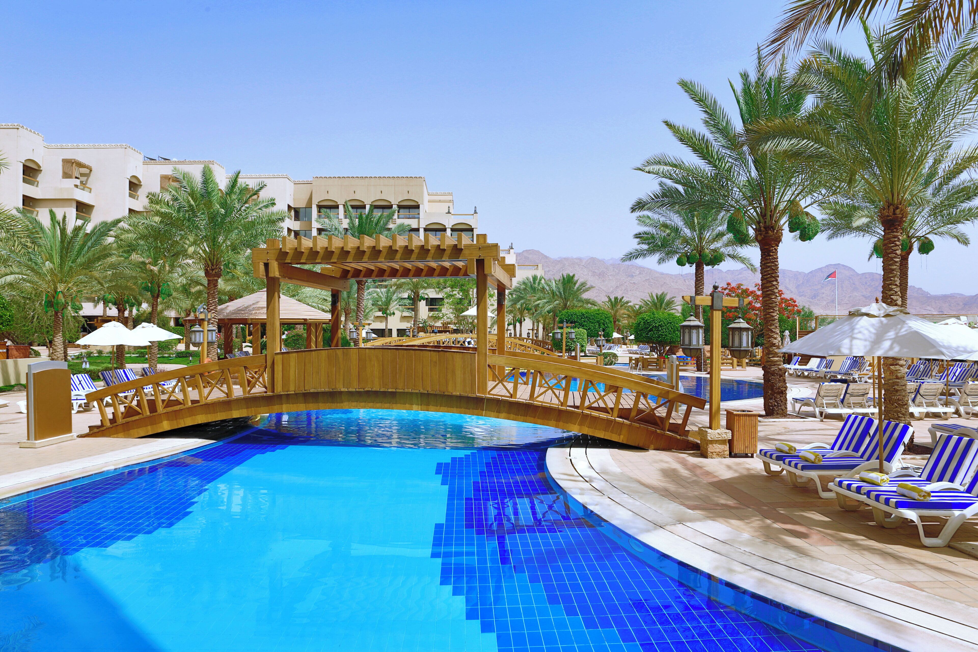 3 piscinas al aire libre