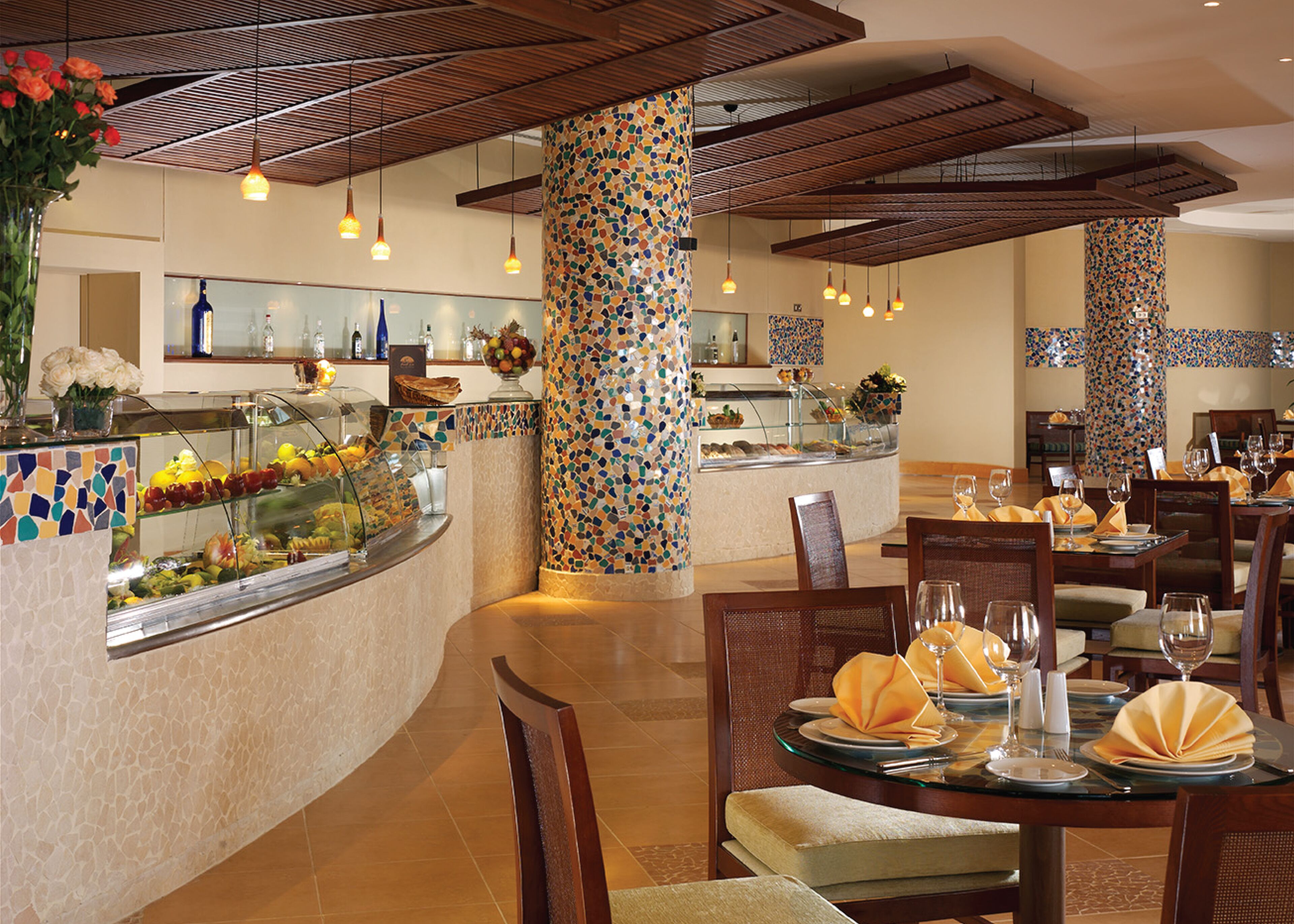 4 restaurants, breakfast, lunch, dinner served; international cuisine