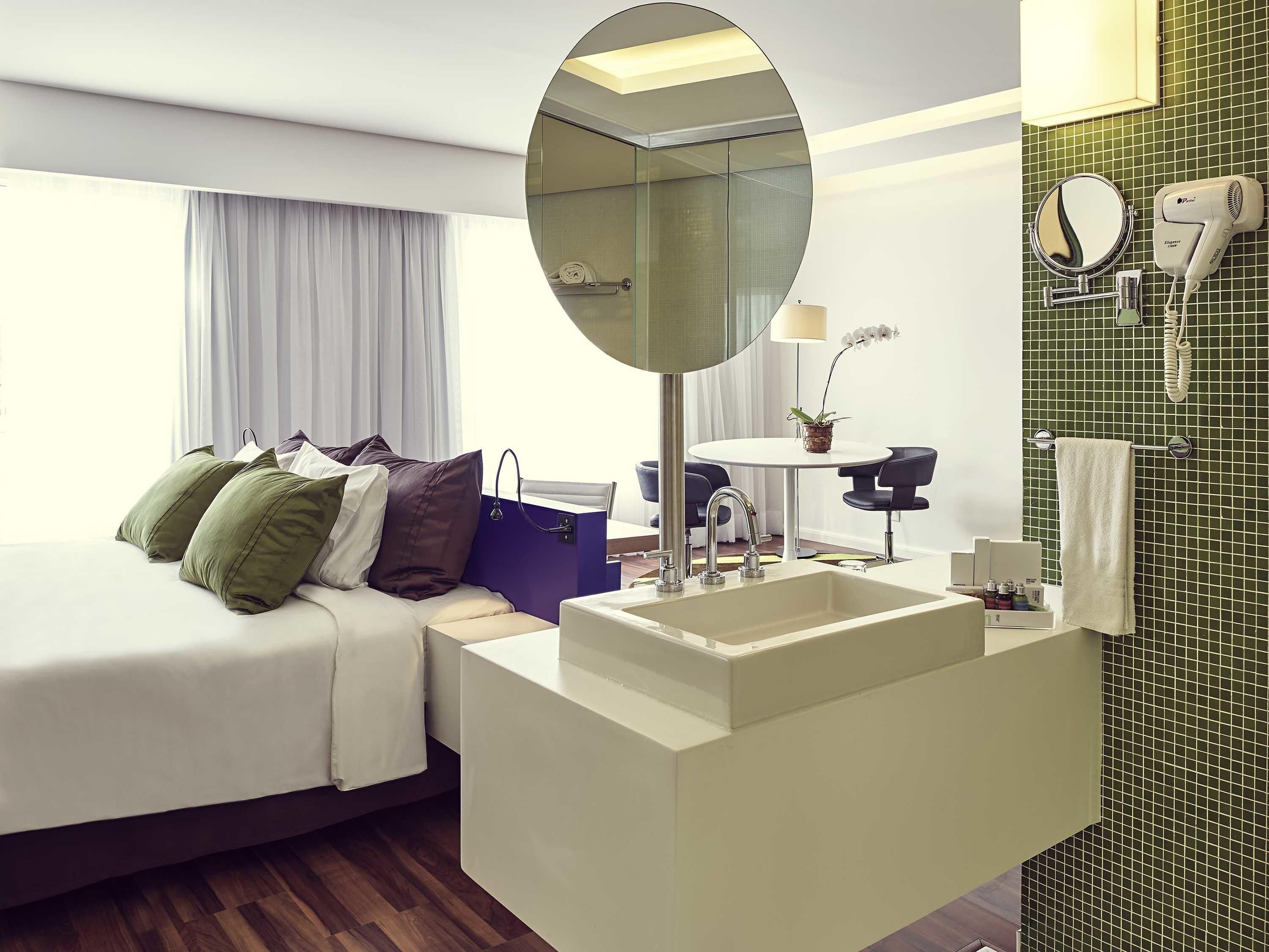 Superior Suite, 1 King Bed | Minibar, desk, blackout curtains, soundproofing