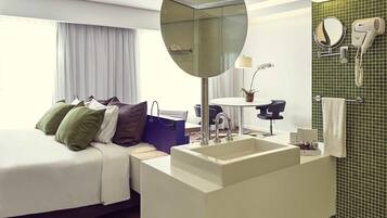 Superior Suite, 1 King Bed | Minibar, desk, blackout curtains, soundproofing