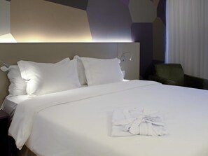 Minibar, desk, blackout curtains, soundproofing - Mercure São José Dos Campos Hotel (São José dos Campos)