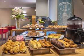 Daily buffet breakfast for a fee
