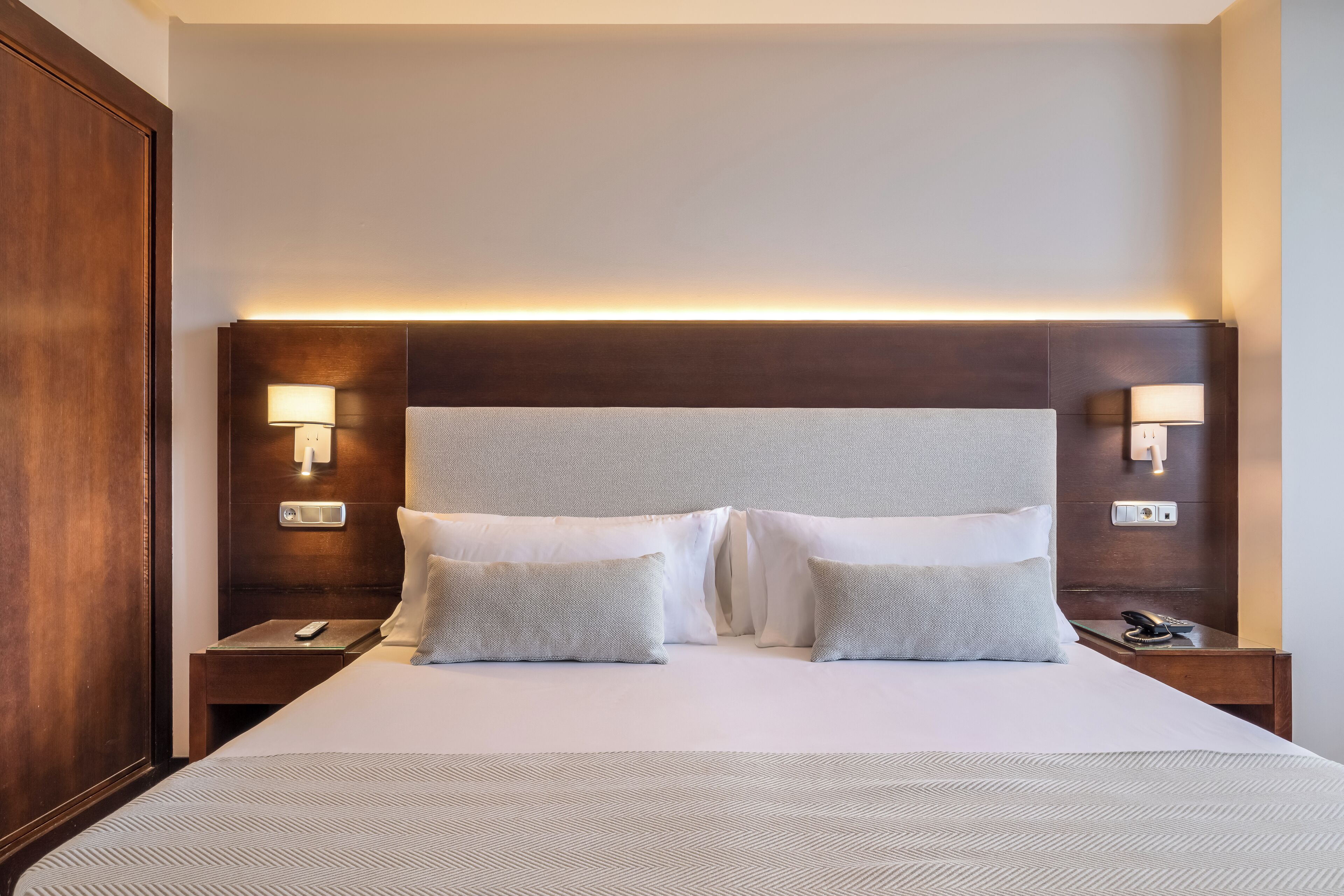 minibar, in-room safe, desk, blackout curtains