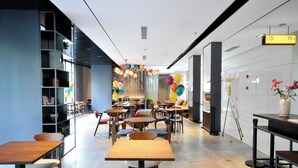 Dining - Gubei Garden Hotel (Shanghai)