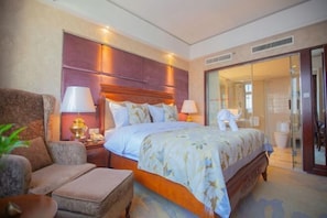 Minibar, in-room safe, alarm clocks - Shanxi Grand Hotel (Taiyuan)