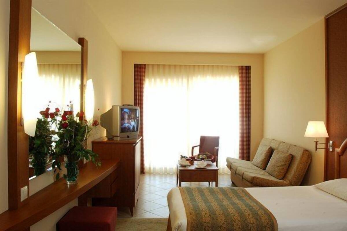 Standard Double Room, Garden View (Main Building)