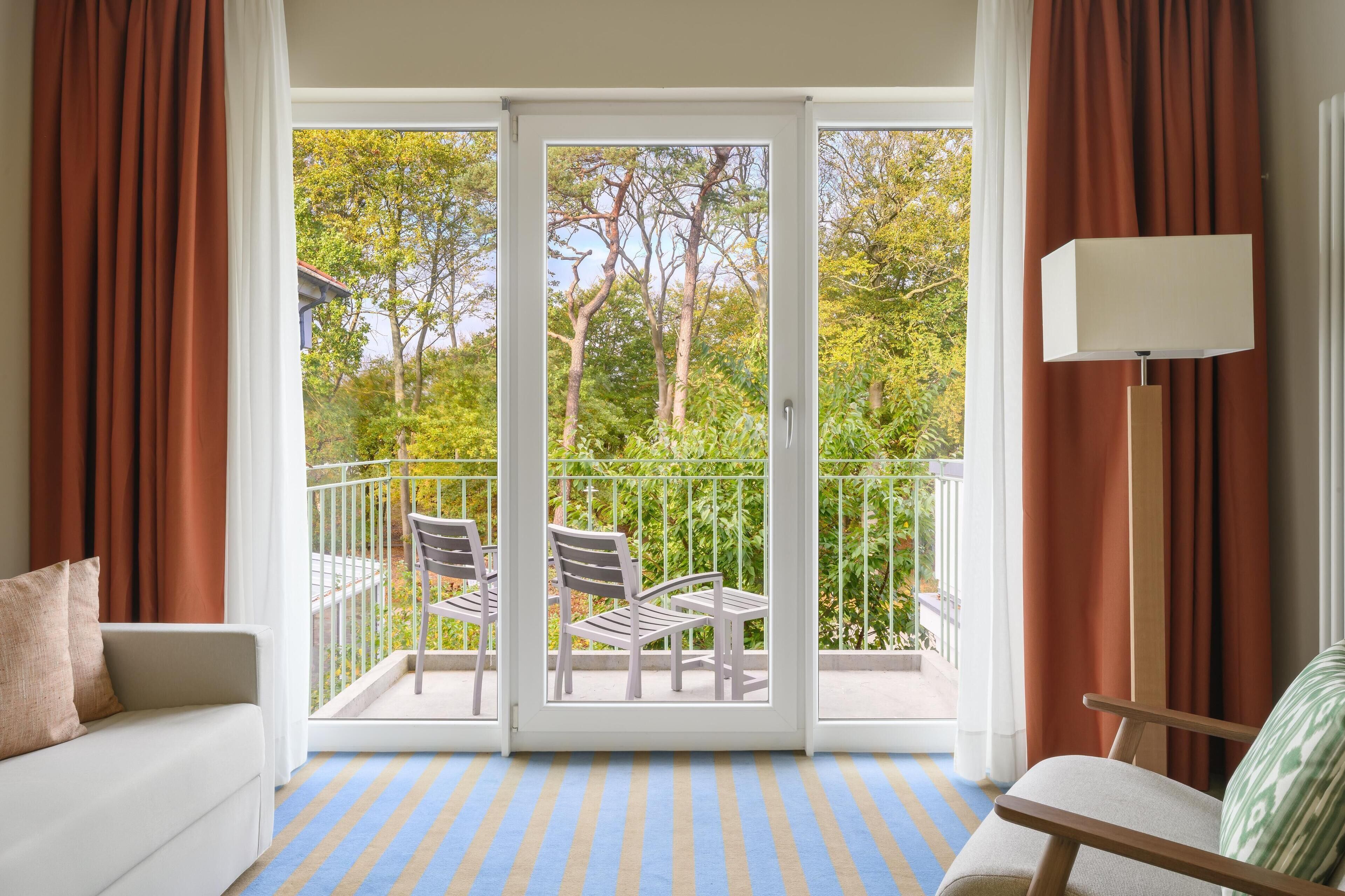 Cofres nos quartos, escrivaninha, Wi-Fi de cortesia, roupa de cama