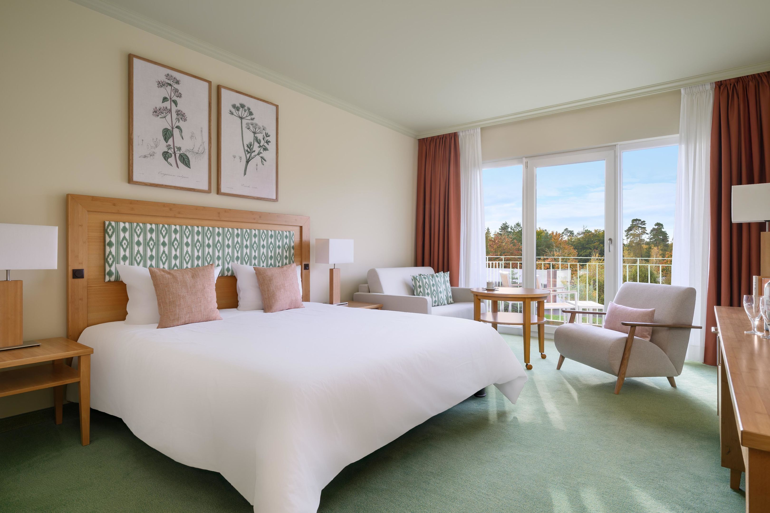 Värdeförvaringsskåp på rummet, skrivbord, gratis wi-fi och sängkläder