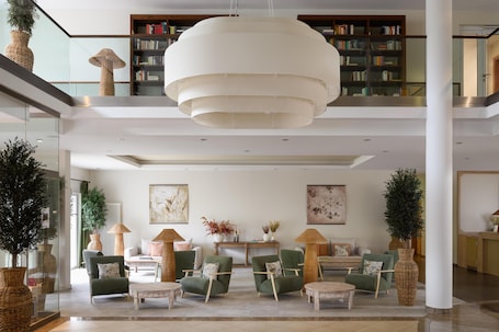 Lobby. IFA Graal-Müritz Hotel, Spa & Tagungen