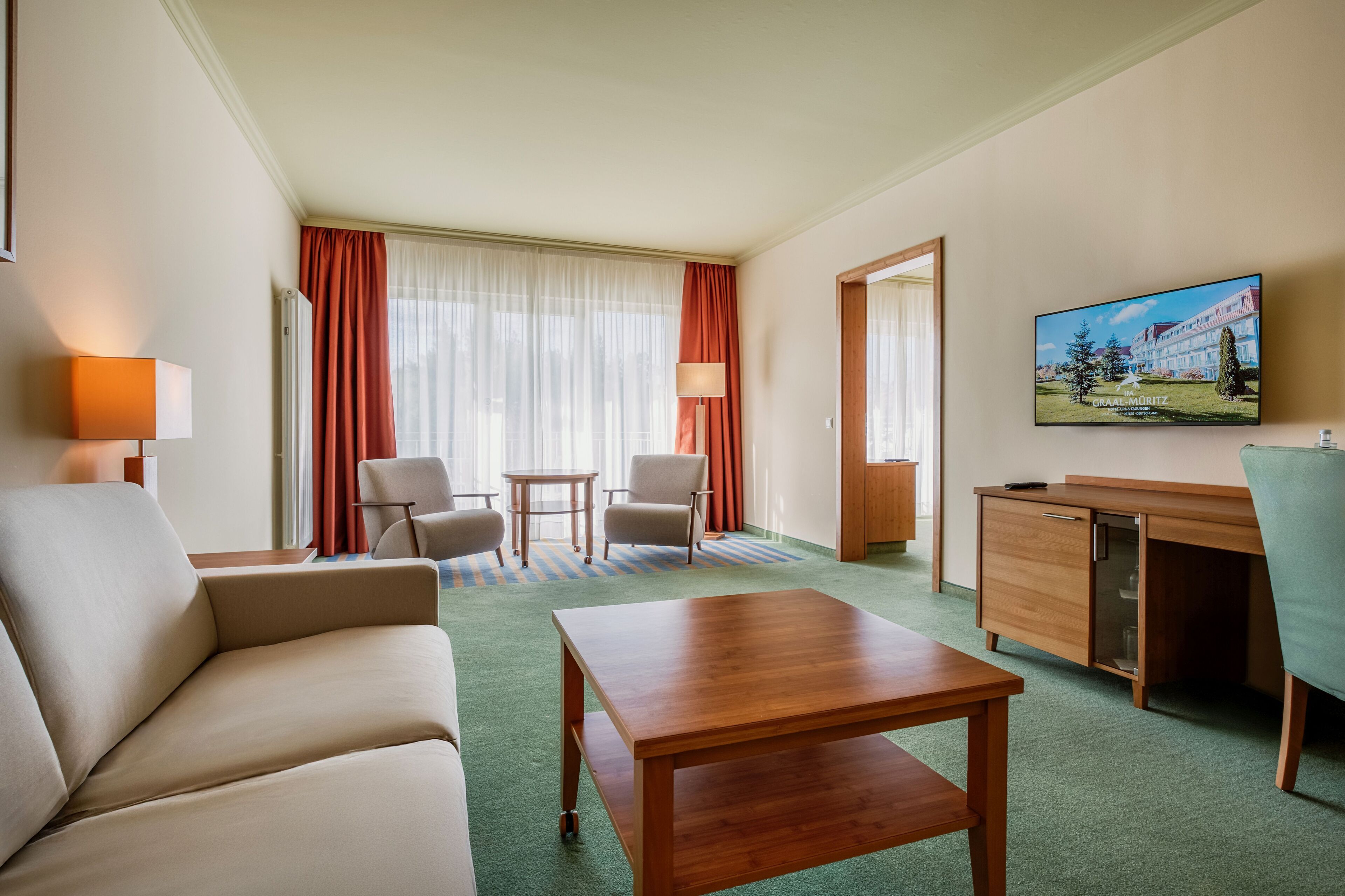 1 bedroom, in-room safe, desk, free wifi