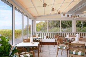 Beach bar - IFA Graal-Müritz Hotel, Spa & Tagungen (Graal Mueritz)