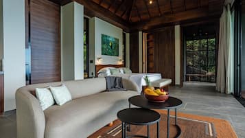 Luxury Tree House, 1 King Bed | Premium bedding, down comforters, pillowtop beds, minibar
