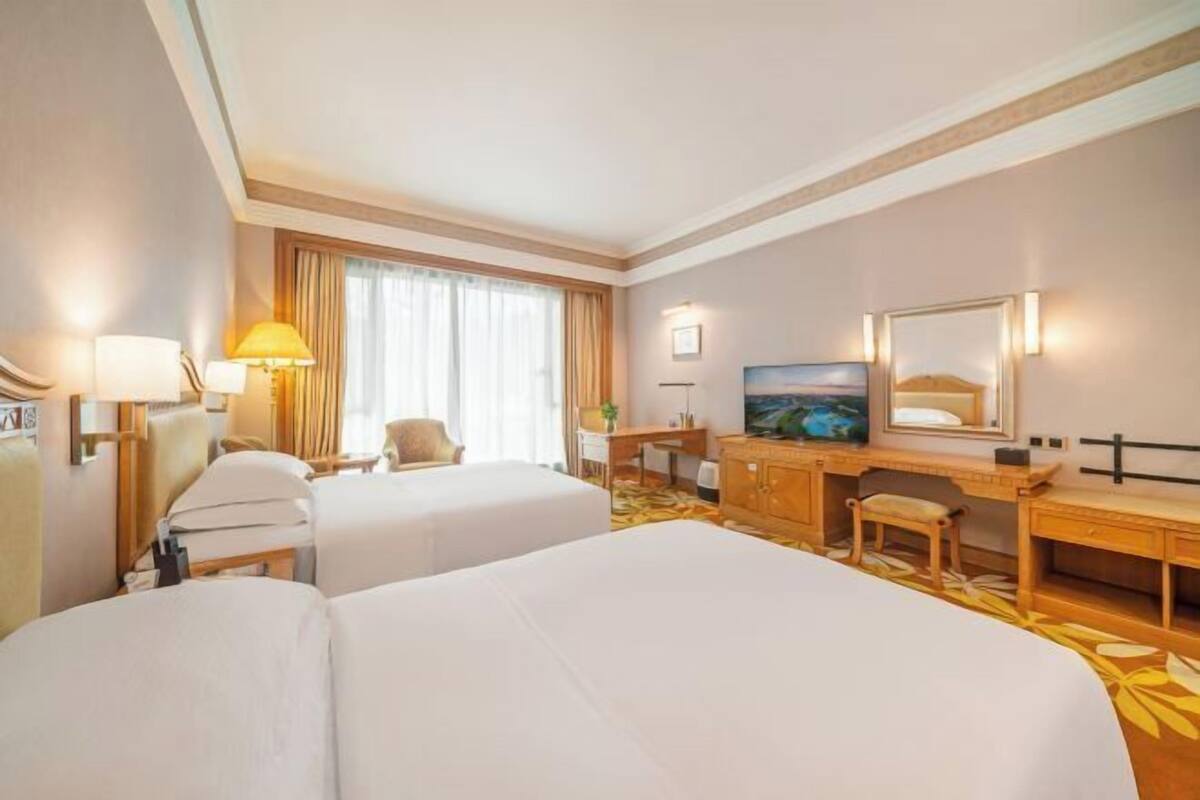 Minibar, in-room safe, desk, blackout drapes