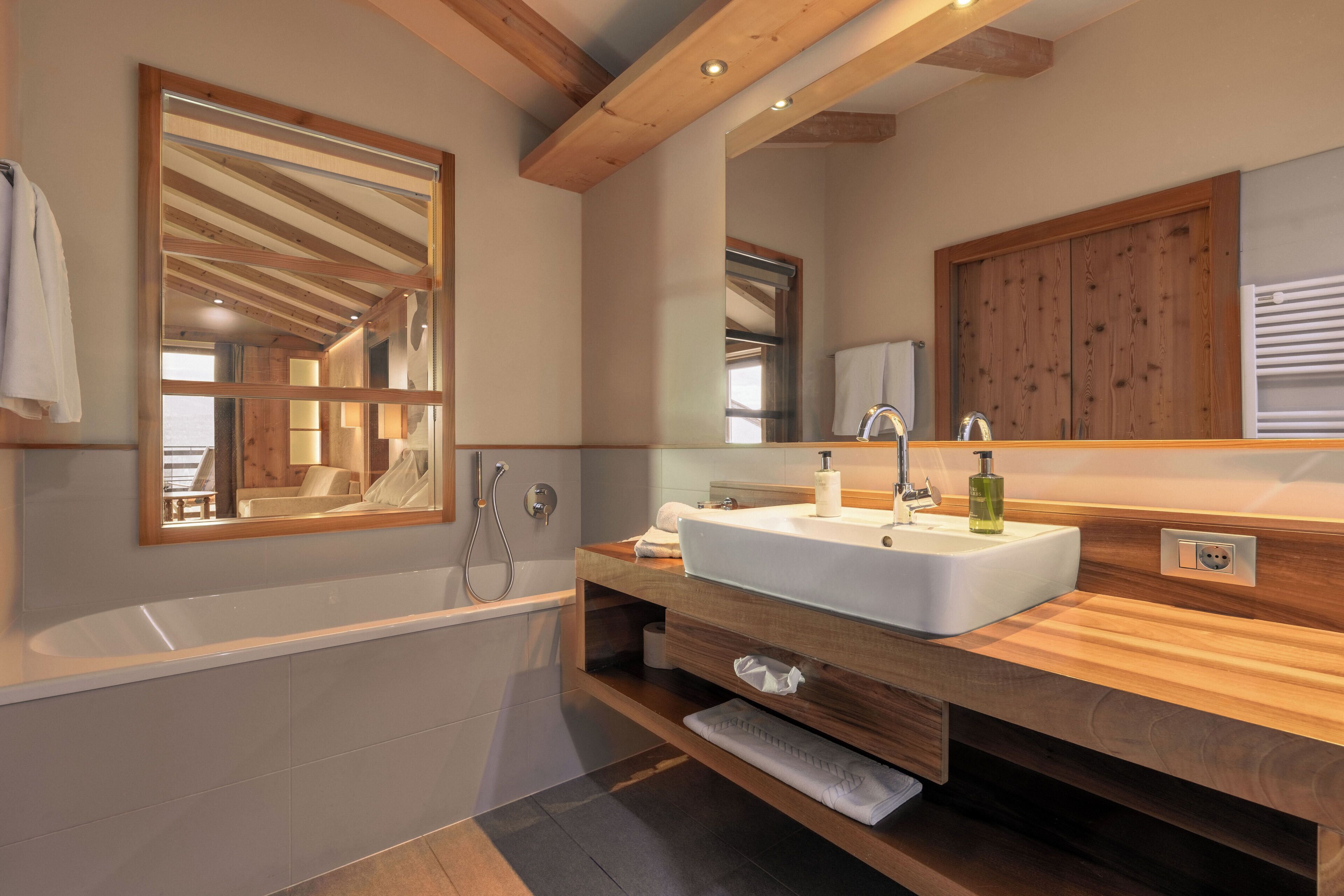 free toiletries, hair dryer, bathrobes, bidet