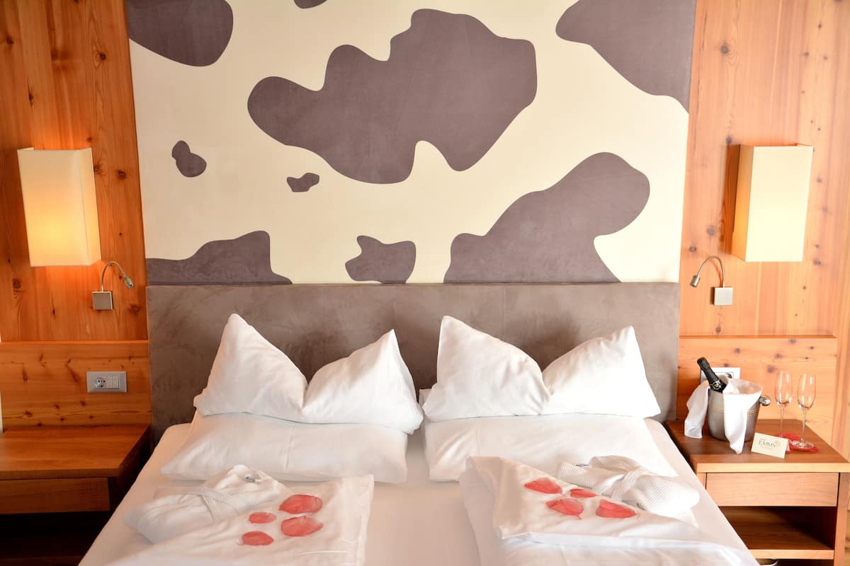 Superior room with terrace | 2 bedrooms, hypo-allergenic bedding, in-room safe, desk