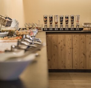 뷔페 아침 식사