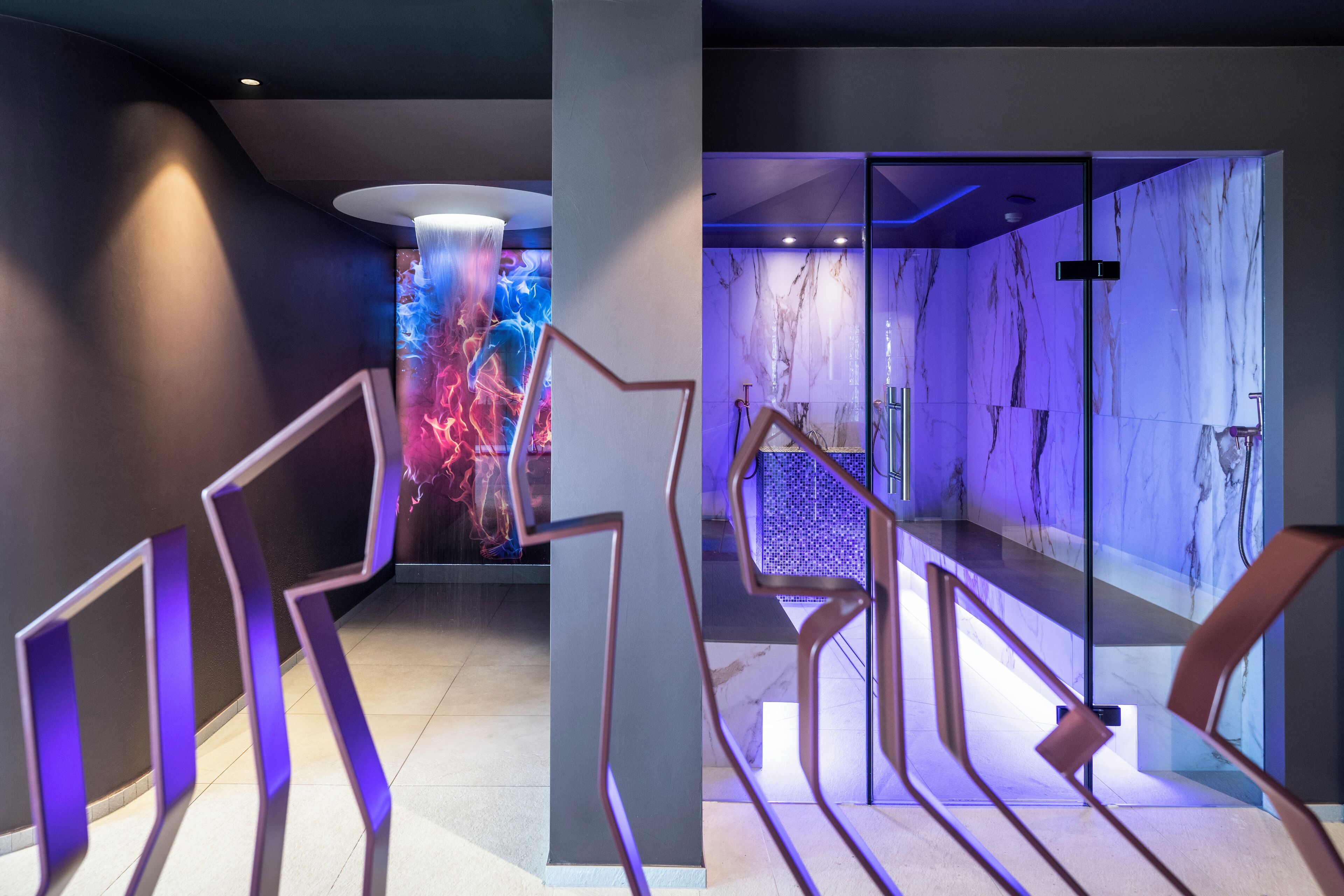 sauna, steam room, hot stone massages, sports massages, 1 treatment room