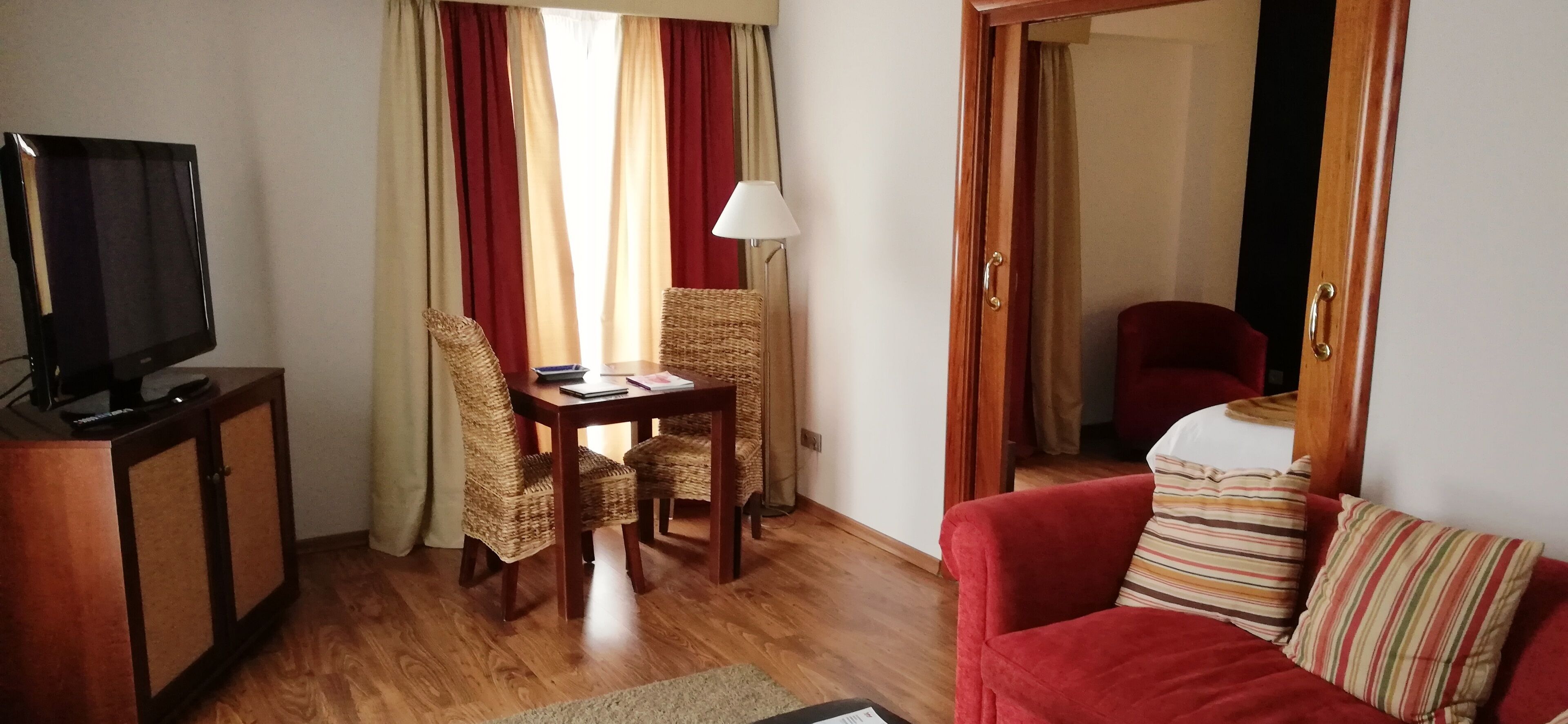 junior suite | in-room safe, desk, soundproofing, cots/infant beds