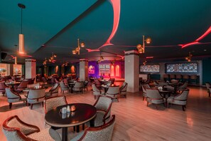 7 bars/lounges, poolside bar, beach bar - Beach Albatros Resort - All Inclusive  (Hurghada)