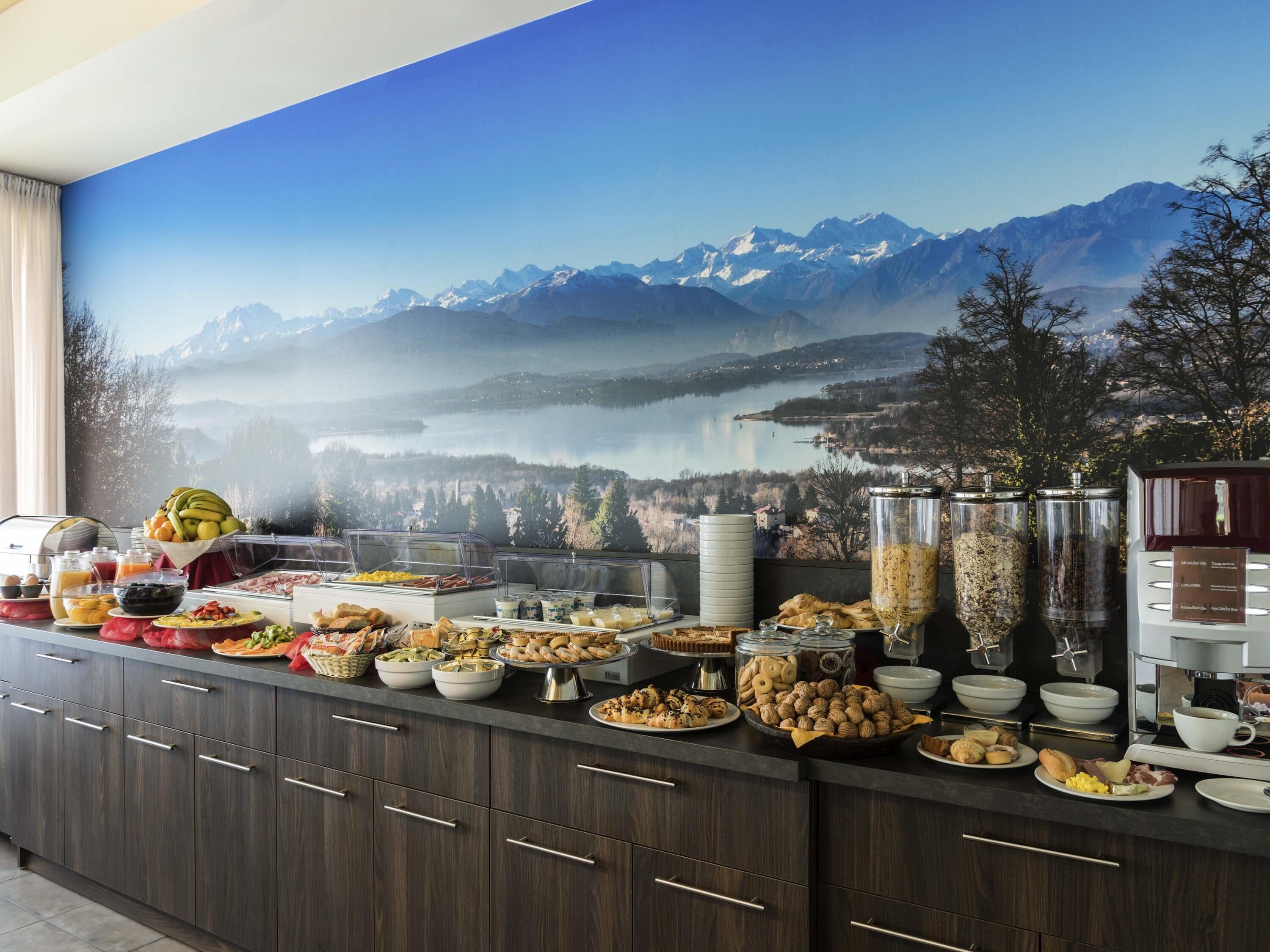 Daily buffet breakfast (EUR 12 per person)