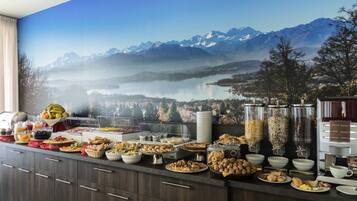 Dagelijks ontbijtbuffet (EUR 12 per persoon)