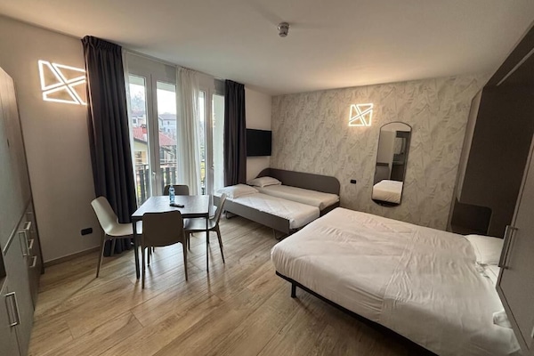 1 chambre, literie de qualité supérieure, couette en duvet d'oie