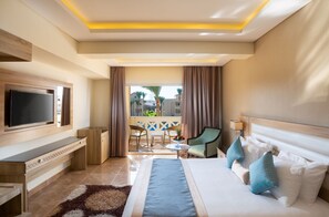 Minibar, in-room safe, desk, soundproofing - Pickalbatros Aqua Park Resort - Hurghada (Hurghada)