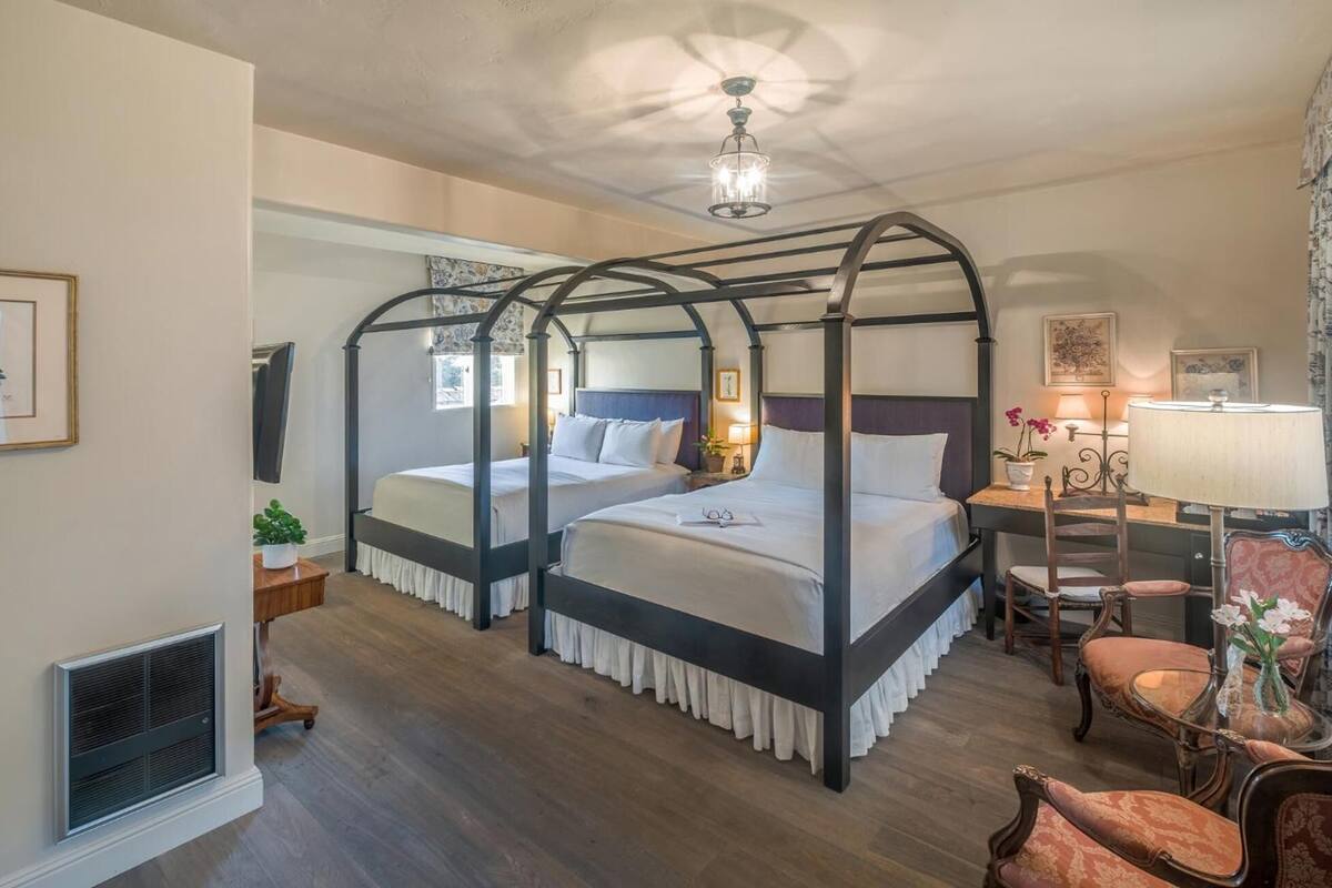 premium bedding, minibar, in-room safe, blackout curtains