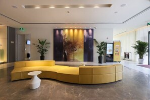 Lobby - JinJiang Metropolo Hua Ting Guest House (Shanghai)
