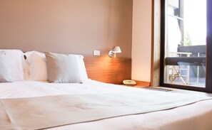 Superior Double Room | Minibar, in-room safe, desk, cribs/infant beds - Hotel Boite (Borca di Cadore)