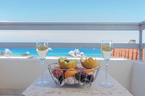 Iron/ironing board (on request), cribs (free), rollaway beds (surcharge) - Dexon Roma Hotel & Aqua Park (Hurghada)