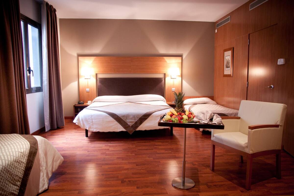 minibar, in-room safe, desk, soundproofing