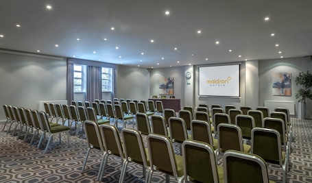 Meeting facility. Maldron Hotel Dublin Airport