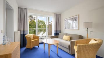 Hypo-allergenic bedding, desk, soundproofing, free WiFi