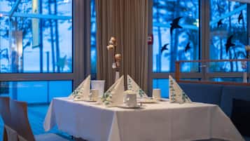 HĂ€r finns 4 restauranger som serverar frukost.