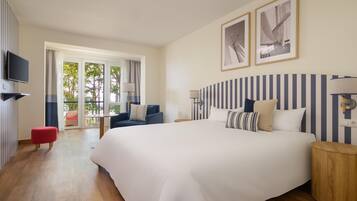 1,5 Raum Appartement | Allergikerbettwaren, Schreibtisch, schallisolierte Zimmer