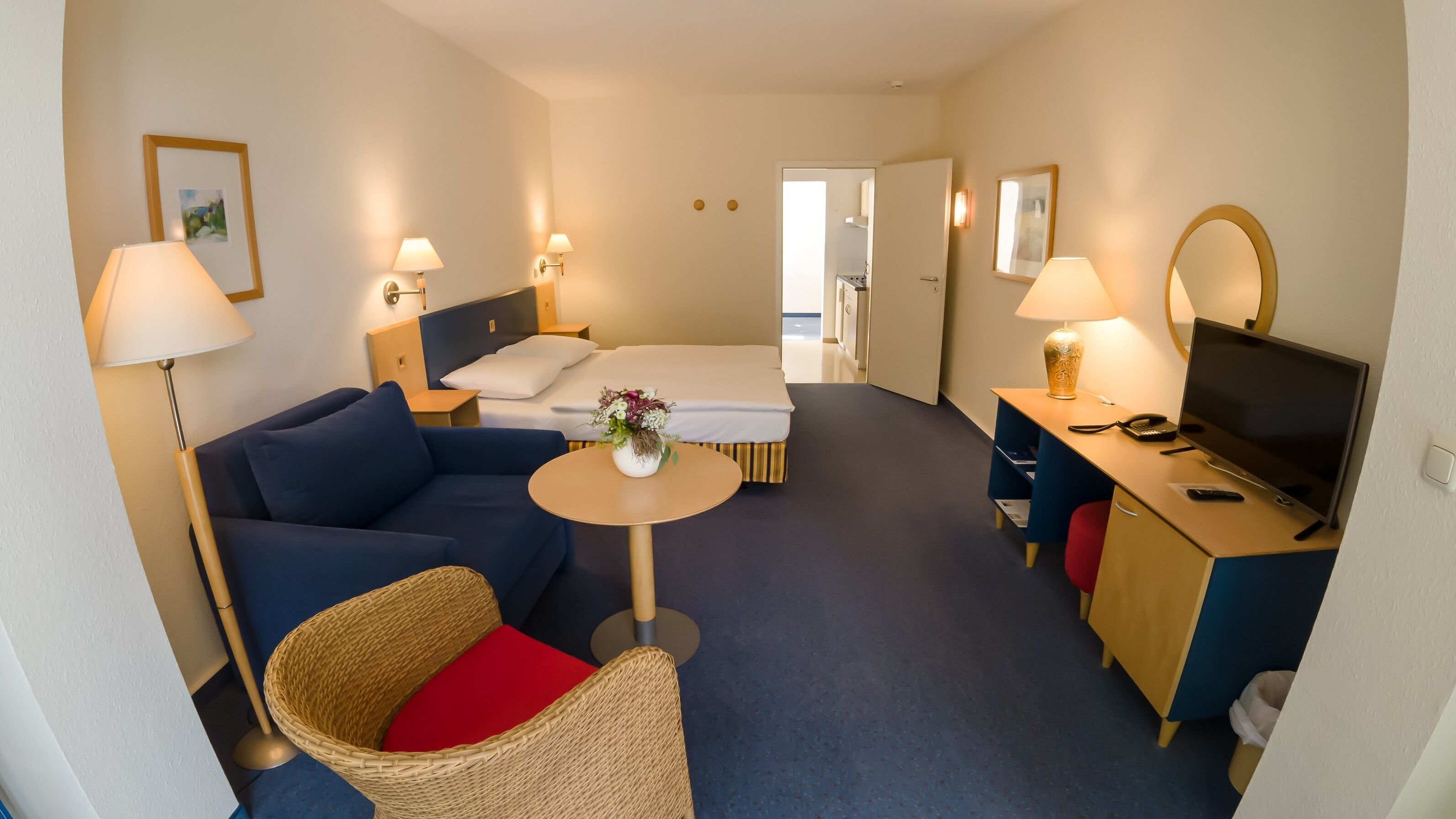 32-inch led tv with cable channels, tv