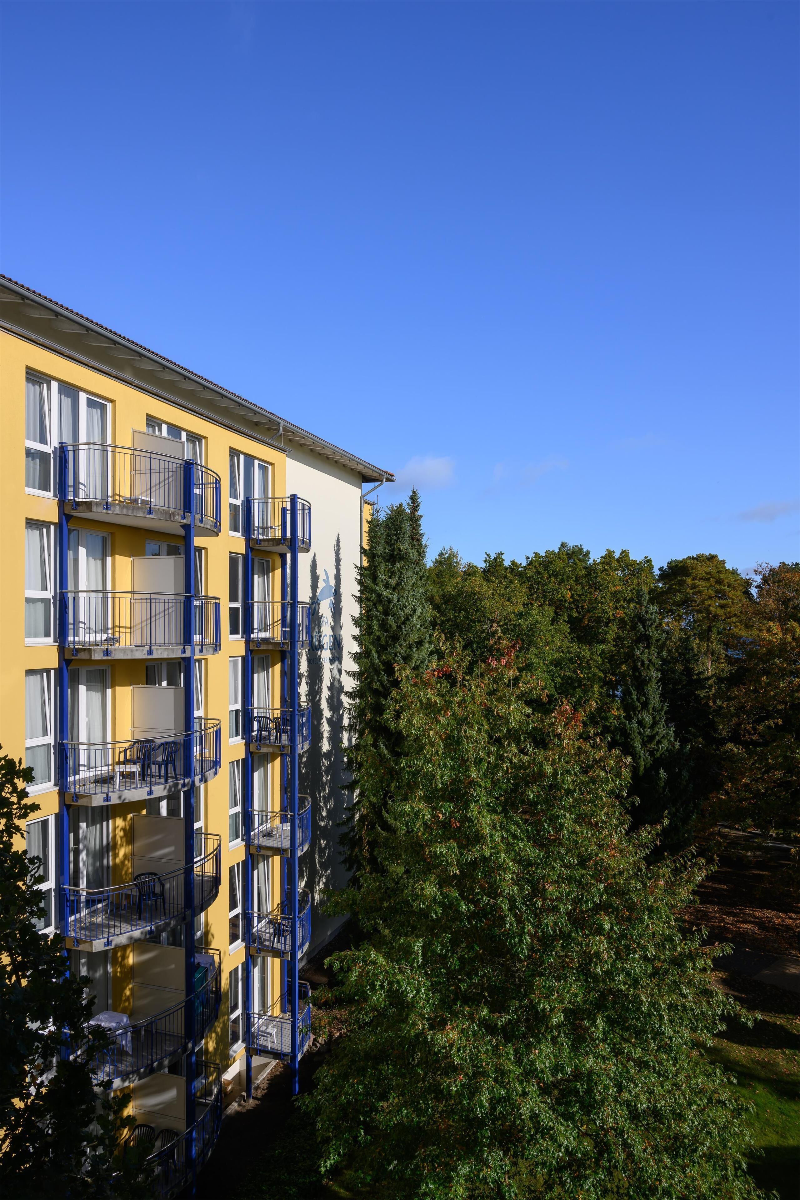 المنشأة من الخارج