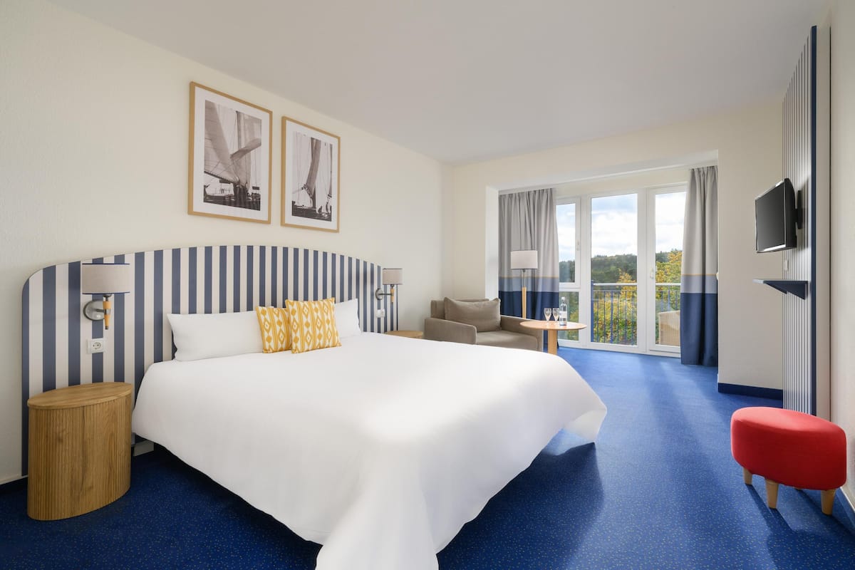 1 chambre, literie hypoallergĂ©nique, bureau, systĂšme dâinsonorisation