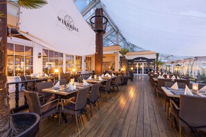 2 restaurants; breakfast, lunch, and dinner served - IFA Fehmarn Hotel & Ferien-Centrum (Fehmarn)