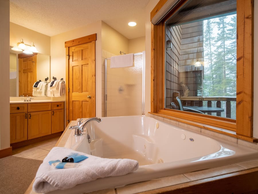 Townhome, 4 Bedrooms (Poplar Ridge) | Private spa tub